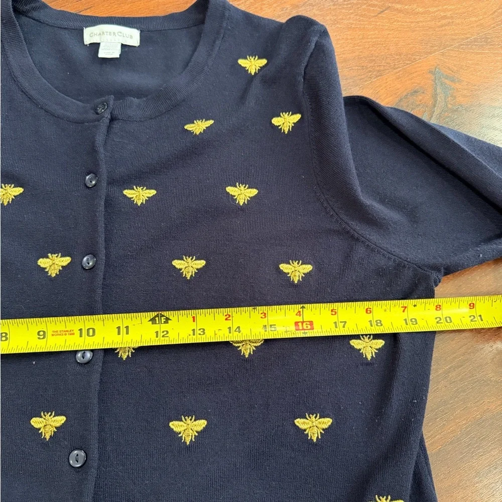 Charter Club women's navy blue bee collection embroidered cardigan Sz L - Picture 6 of 7